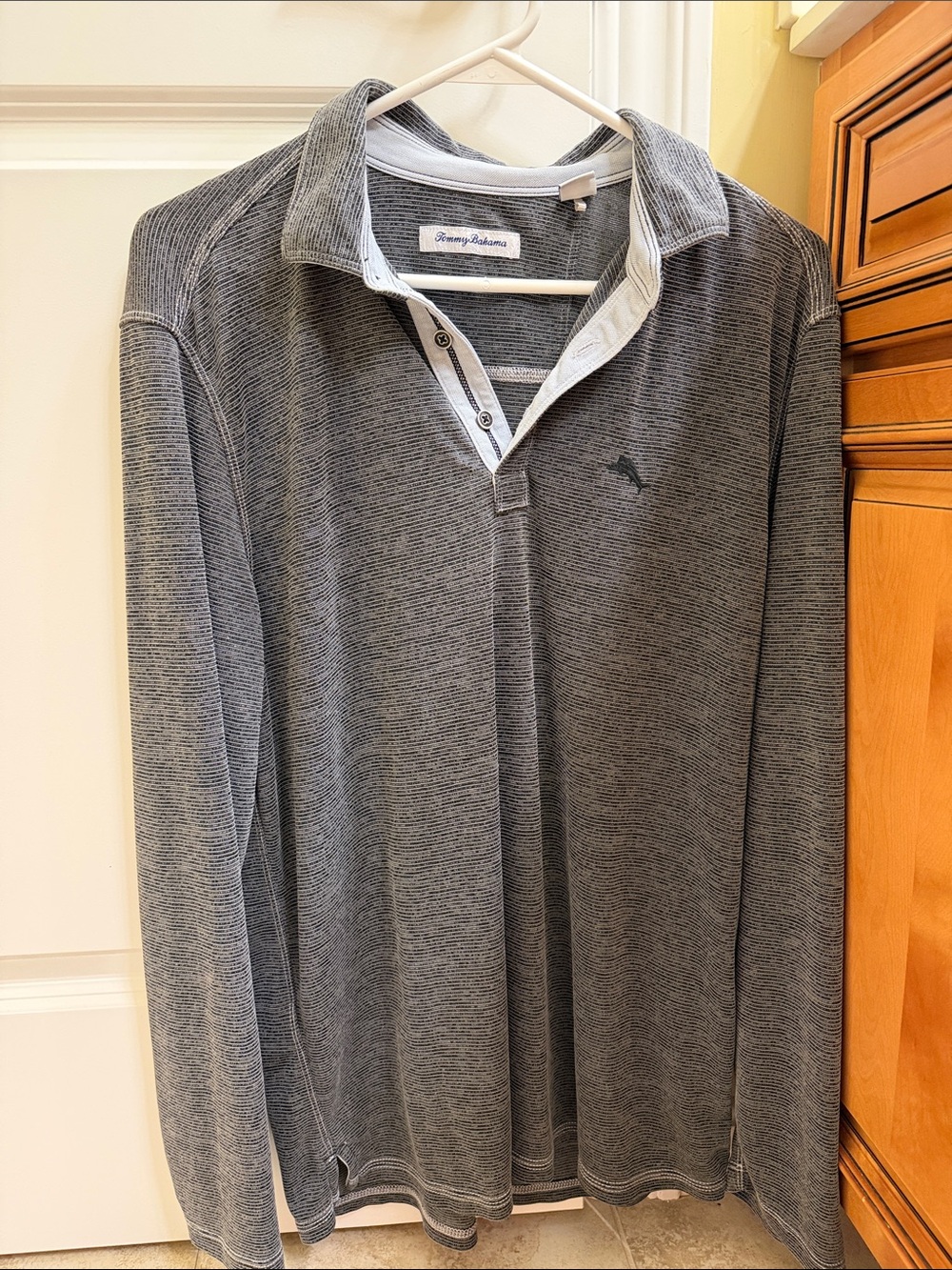 Tommy Bahama long sleeve